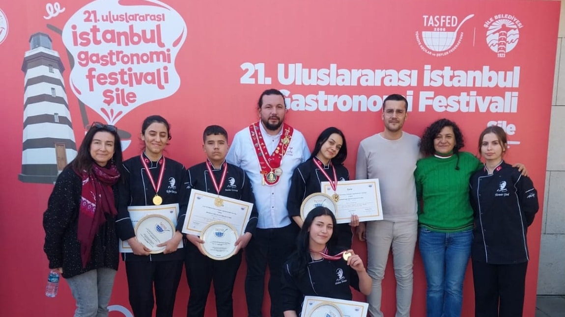 21. ULUSLARARASI İSTANBUL MUTFAK GÜNLERİNDEN MADALYALARIMIZLA DÖNDÜK